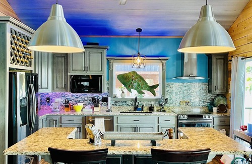 Morris Chapel Haus | River View & Retreat