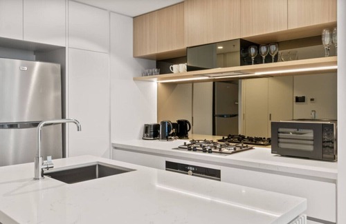 Brisbane Central Business District Wohnung | River View Suite | 1BR 3People | Balcony Pool Gym