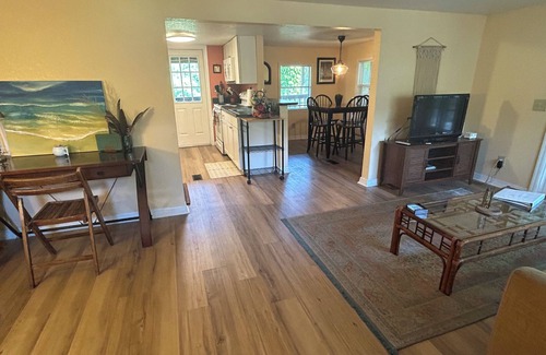 Ruskin Haus | Riverbend Retreat on the Little Manatee River