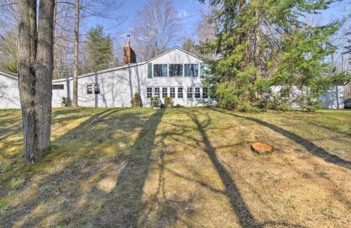 Alger Kabine | NEU! Riverfront Cabin in Alger w / Terrasse & WiFi!