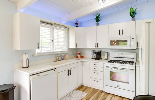 Elkhart Haus | Riverfront Elkhart Rental: Deck & Ping Pong Table!