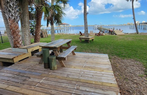 South Daytona Haus | Riverfront Oasis - Family Friendly