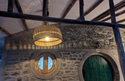 Bhimtal Haus | Riverside Hobbit House 10mins from Bhimtal
