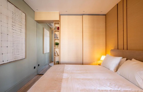 Santa Marinha Wohnung | Riverside Oasis by LovelyStay