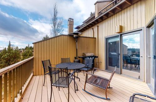 Redmond Haus | Riverside R&R