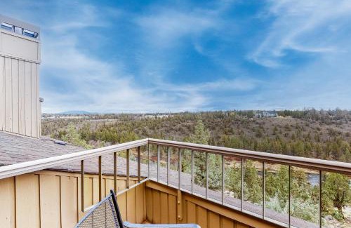 Redmond Haus | Riverside R&R