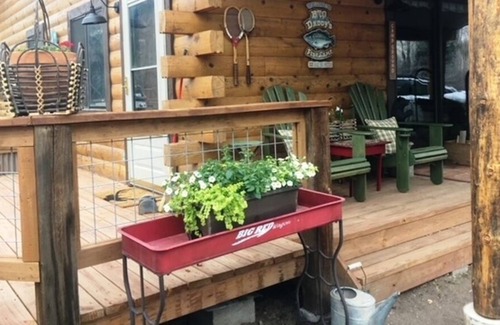 Dolores Kabine | Riverside Retreat (Hunter's Haven)