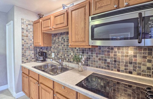 Lakeview Wohnung | Riverside Studio: Trophy Trout Fishing On-Site