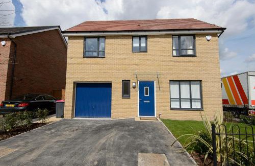 Salford Haus | Riverside Villas