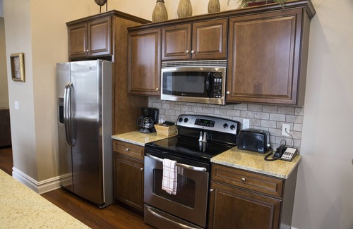 Gladwin Hotel | Riverwalk Place Resort & Spa