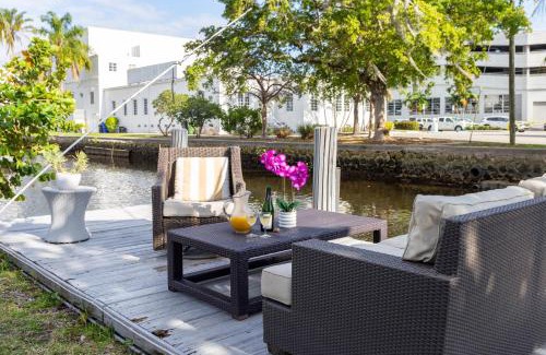 Downtown Fort Lauderdale Villa | RiverWalk Villa I Private Dock & Water Views