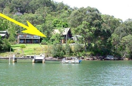 Bar Point Haus | Riviera on Hawkesbury An island style escape