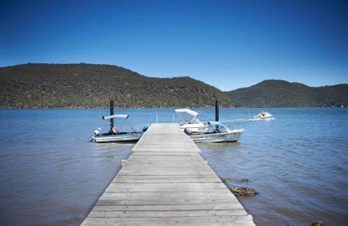 Bar Point Haus | Riviera on Hawkesbury An island style escape