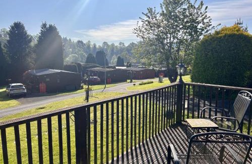 Builth Wells Haus | Robins' Rest - 22 Caer Beris Luxury Lodge Park NEW Sleeps 6 Riverside Reteat