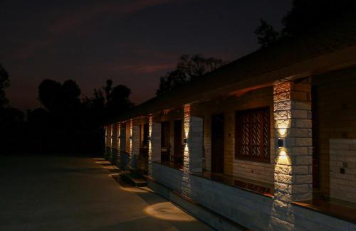 Somvarpet Haus | Rock Edge inn