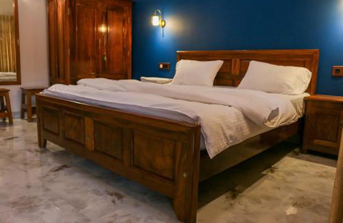 Somvarpet Haus | Rock Edge inn