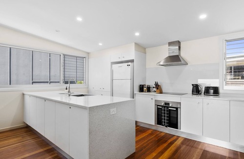 Woolgoolga Haus | Rock Ledge - Woolgoogla Headland