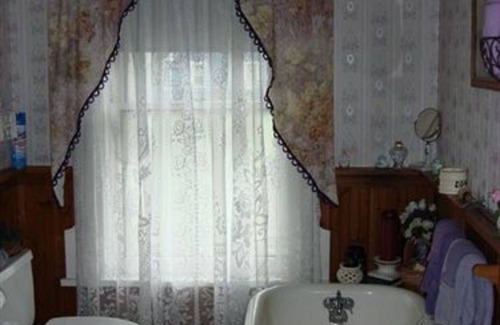 Ravenna Bed & Breakfast | Rocking Horse Inn