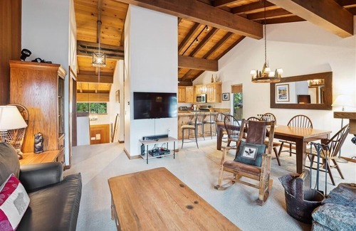 Tahoe City Haus | Rocky Ridge #61: 2 BR, 2 BA Townhouse in Tahoe City, Sleeps 6