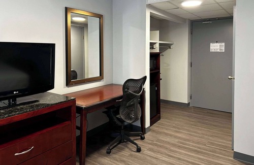 Clemmons Hotel | Rodeway Inn Clemmons - Winston-Salem Area