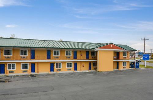 Milford Hotel | Rodeway Inn Milford