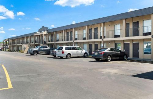 Oxford Hotel | Rodeway Inn Oxford