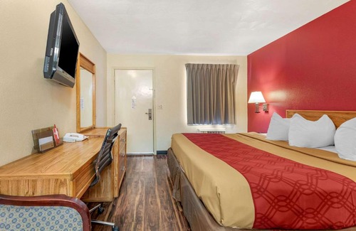 Octa Hotel | Rodeway Inn