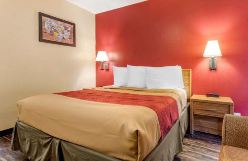 Octa Hotel | Rodeway Inn