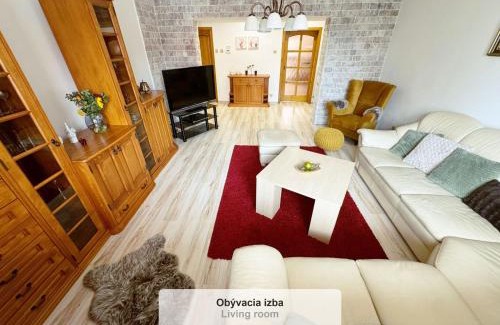 Velky Slavkov Haus | Rodinný dom "Ako doma"