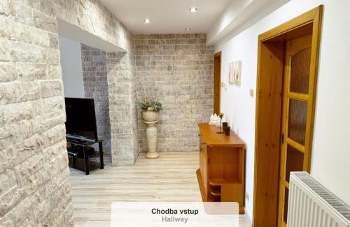 Velky Slavkov Haus | Rodinný dom "Ako doma"