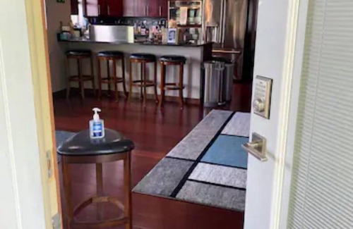 Big Rapids Haus | Rogers Pond Luxurious & Romantic Getaway