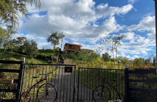 Chiquinquira Wohnung | Romantic cabin with city view, 10 min from downtown