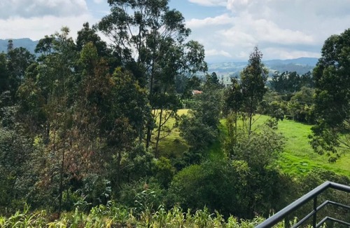 Chiquinquira Wohnung | Romantic cabin with city view, 10 min from downtown