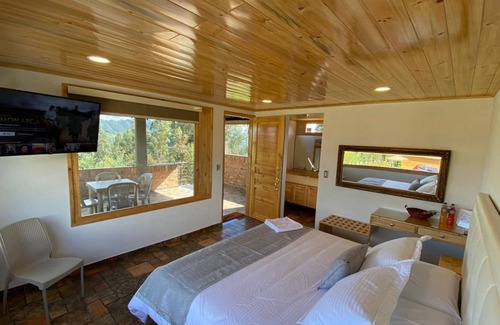 Chiquinquira Wohnung | Romantic cabin with city view, 10 min from downtown