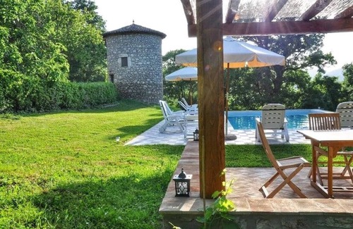 Civitella d'Agliano Haus | Romantic Hideaway with Spectacular Views, Pool, and Wood-Fired Hot Tub.