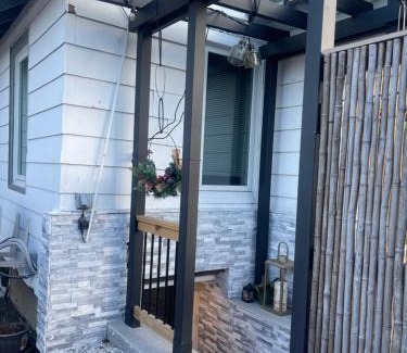 Stamford Wohnung | Romantic Hideout 1Bedroom Lower Level