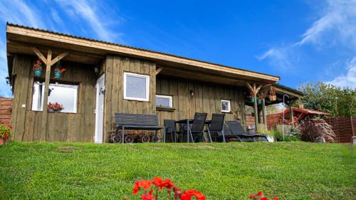 Rezi Wohnung | Romantic Jacuzzi Hideaway near Hévíz