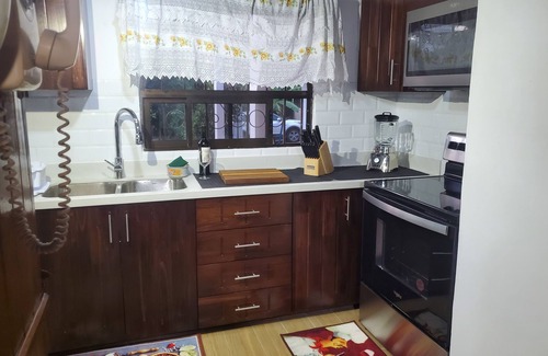 Roble Haus | Romantic Rustic Villa in the Mountains 30 Minutes from The airport .