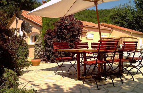 Fillols Villa | Romantic villa with mountain view