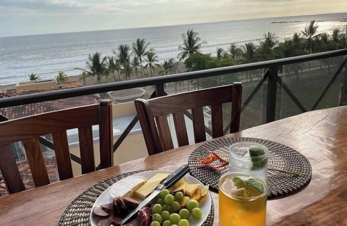 Barrio Los Villalobos Eigentumswohnung | Beautiful 3 bdrm PH condo on the beach