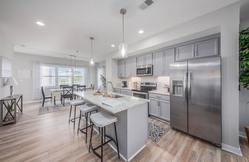 Colonial Beach Eigentumswohnung | Rooftop bay and river views