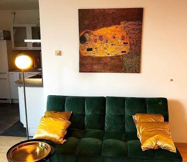 Krefeld Wohnung | Rooftop Flat next to HBF & Messe Düsseldorf