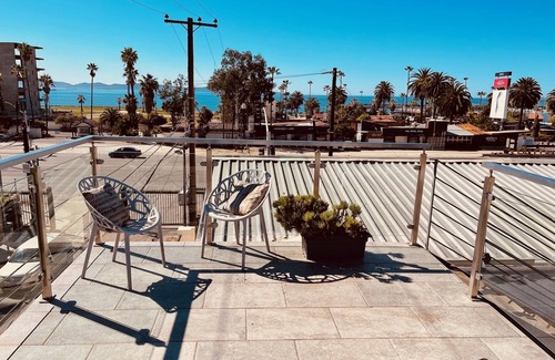 Ensenada Haus | Meerblick auf dem Dach, wunderschöner Außenbereich mit Klimaanlage und Heizung, Wohnanlage