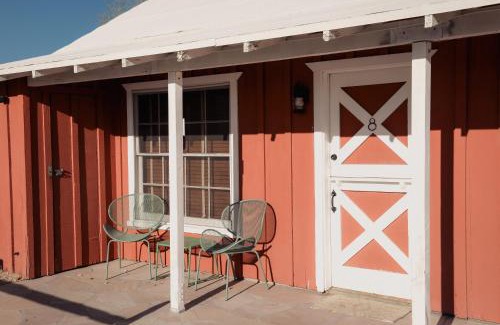 Joshua Tree Hotel | Room 8 - Downtown Joshua Tree Motel - Pet Friendly - Walk to Shops & Visitor Center, Minutes to Park Entrance