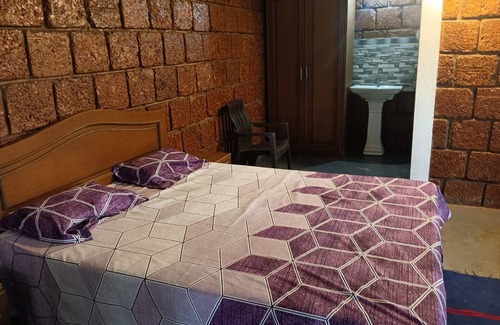 Timbholi Haus | Room in B&B - Cottage In Farm House Dandeli
