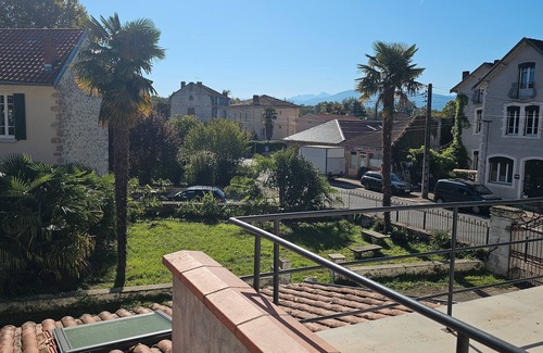 Salies-du-Salat Wohnung | Room 'Room 7' with Shared Terrace, Wi-Fi, and Air Conditioning