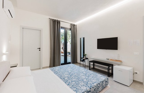 Marsala Haus | Room 'Scirocco' with Shared Garden, Wi-Fi and Air Conditioning