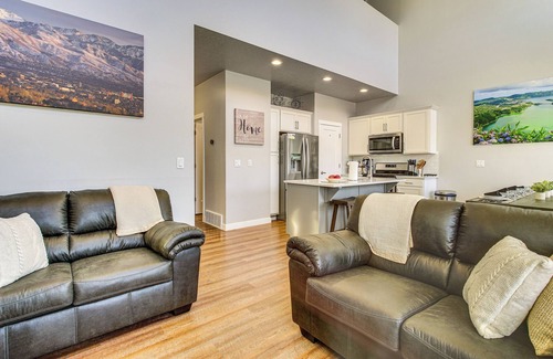 Millcreek Haus | Room to Work + Relax! SLC Townhome w/Office, Yard