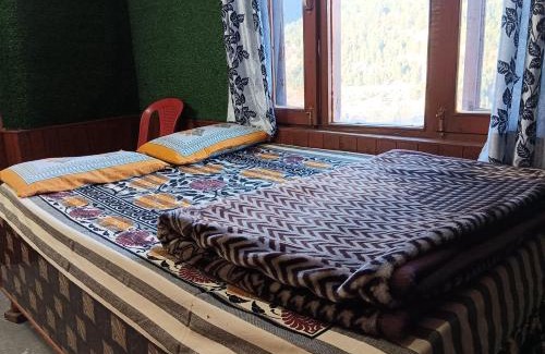 Vashist Haus | ROOP MOUNTAIN HOMESTAY No Parking