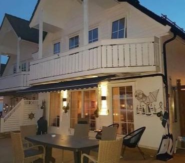 Austevoll Haus | Rorbu i Austevoll med 3 soverom og mulighet for båtleie